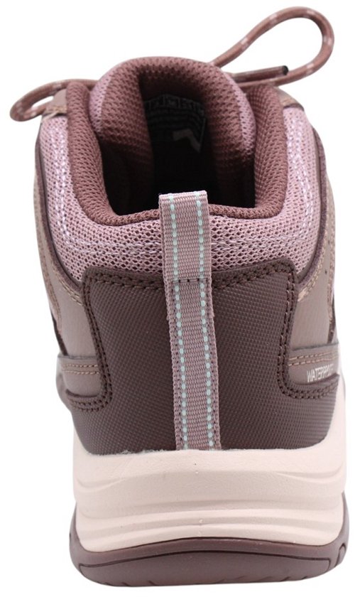 Bruine wandelschoen met roze accenten en veters, de achterkant is te zien.
