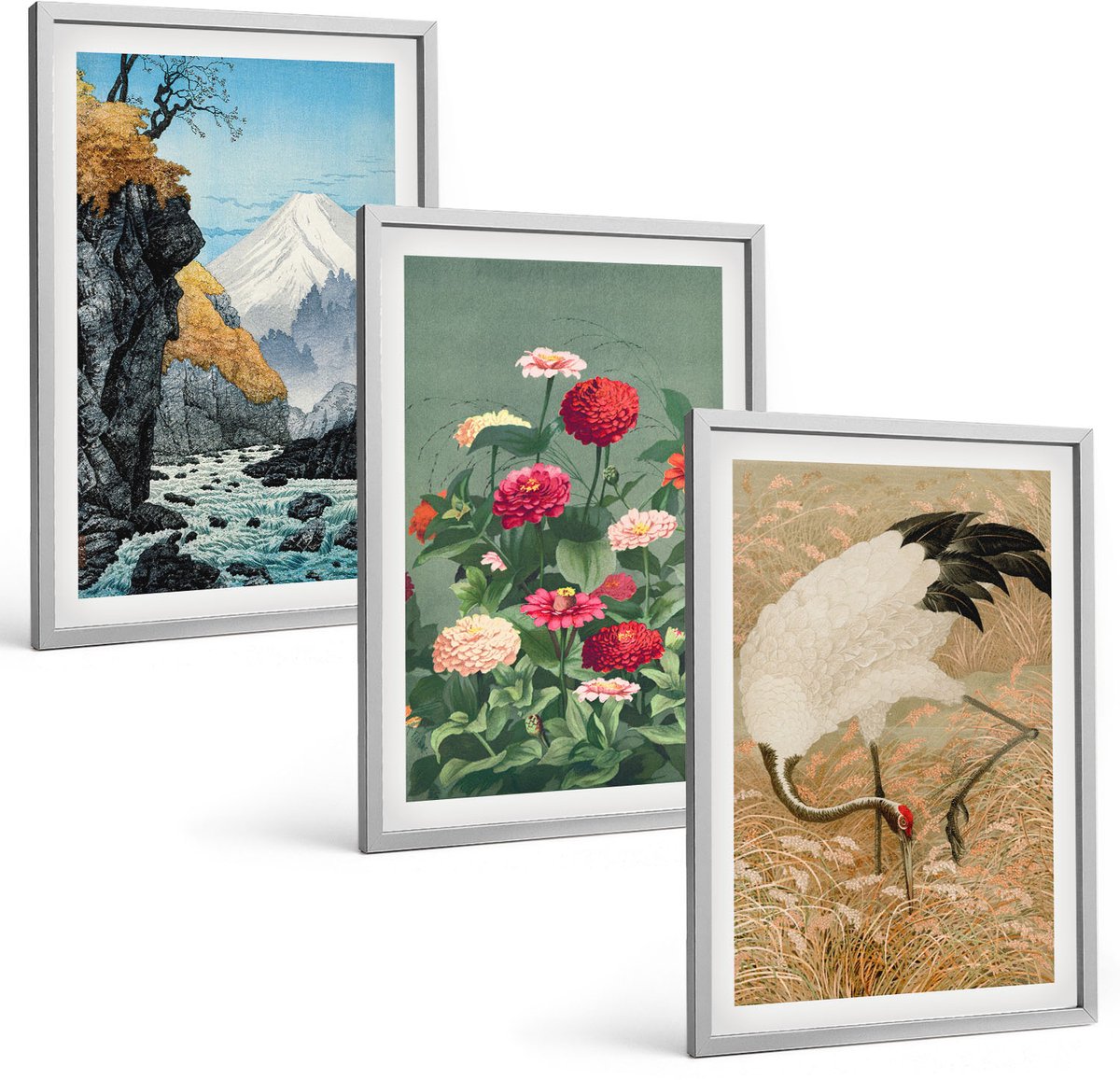 Coloray 3-Delige Schilderij Set - Bergen In Het Landschap, Een Rivier, Bloemen En Kraanvogels In Het Gras. - 40 x 60 cm - Moderne Wanddecoratie - Slaapkamer - Decoratieve Schilderijen