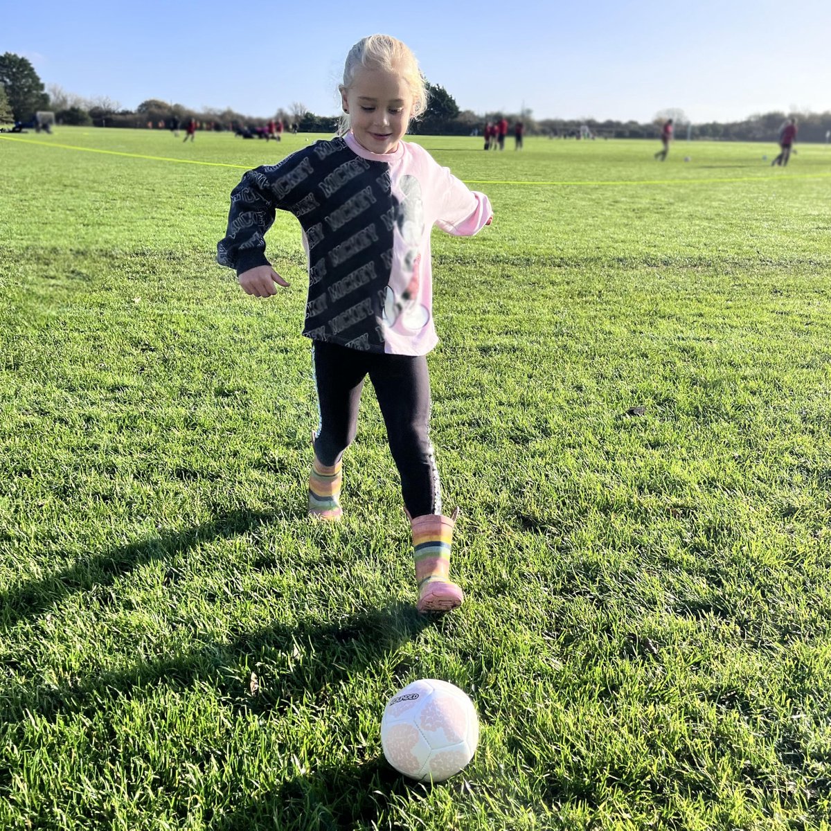 Mini voetbal met hart ontwerp van Rounded - ShopVlot