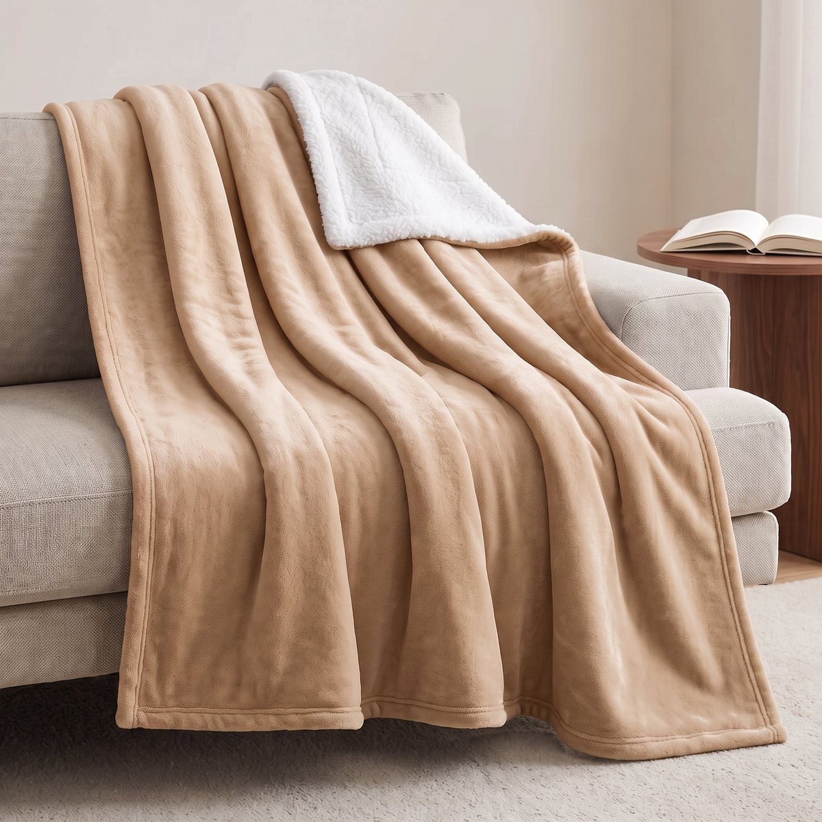 Cheqo Sherpa Fleece Deken - Plaid - Knuffeldeken - Woondeken - Bankdeken - Deken voor Bank en Bed - Beige Deken - Tweezijdige Deken - Sprei - Winterdeken - Tweepersoons Deken - XXL Deken - Sofadeken - TV Deken - Deken voor Woonkamer - Dekentje