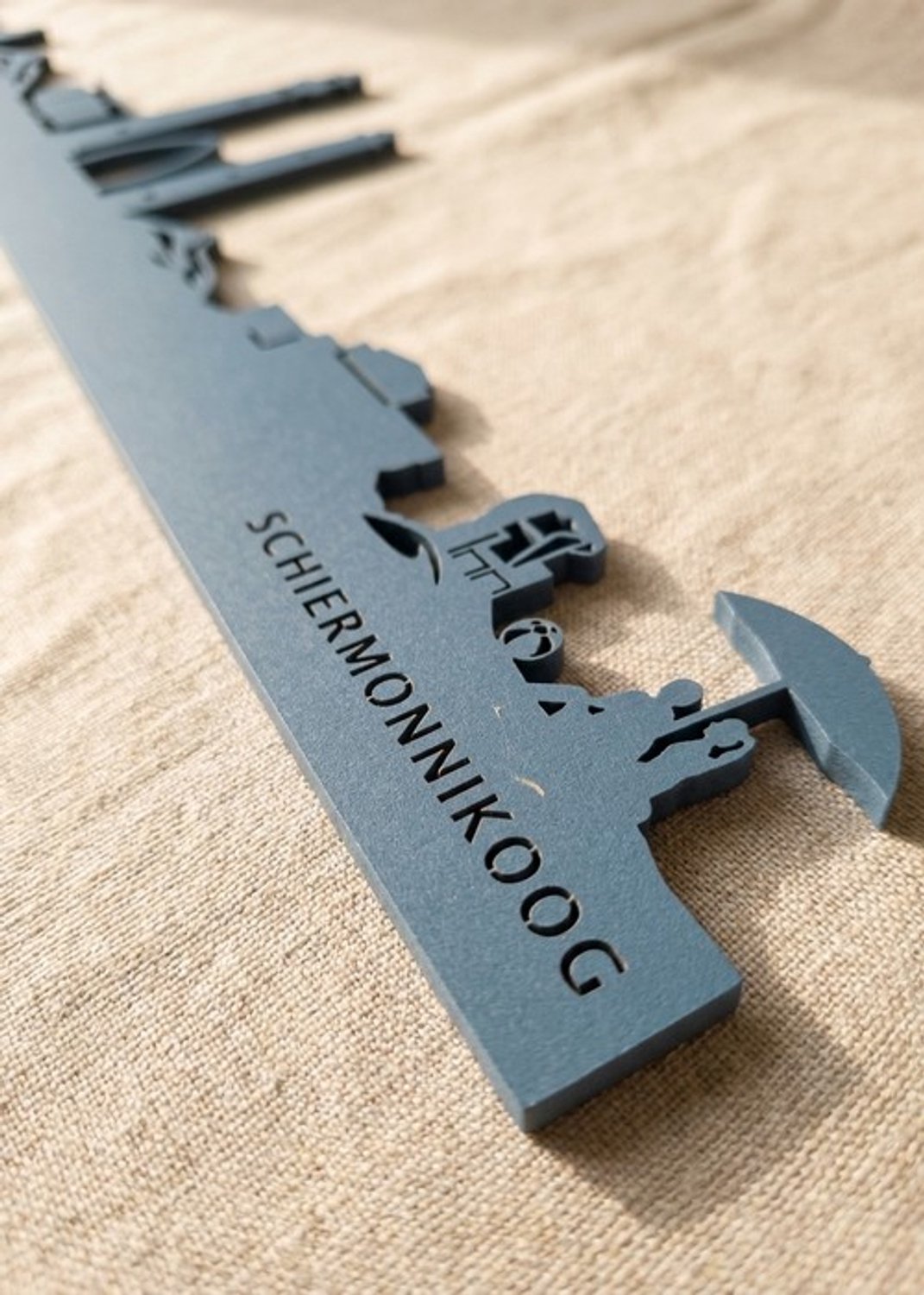 Houten Skyline Schiermonnikoog | Wanddecoratie voor aan de muur | Blauw MDF | 70 x 14 cm