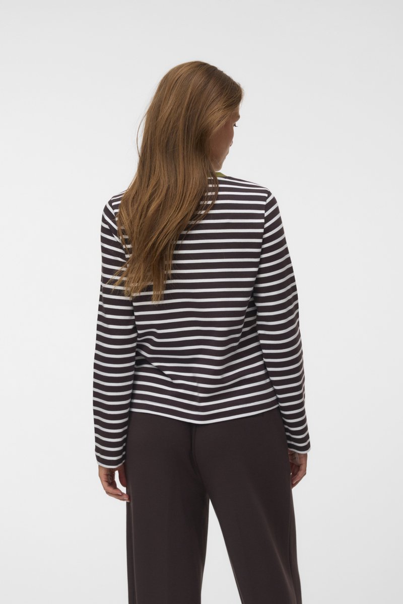 Vero Moda T-shirt Vmbopha Ls O-neck Contrast Top Jrs 10351555 Chocolate Torte/ Snow White Dames Maat - XS