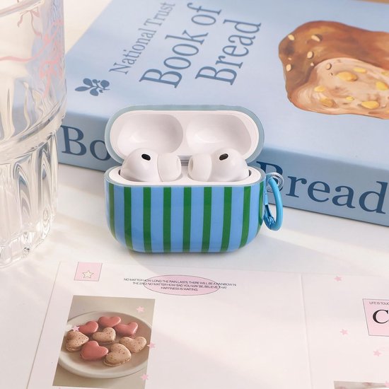 Compatibel met AirPods Pro 3, hoes met reinigingsset, schattig gestreept patroon, esthetisch design, stootvaste en krasbestendige TPU-beschermhoes met sleutelhanger, voor vrouwen en meisjes — afbeelding 2