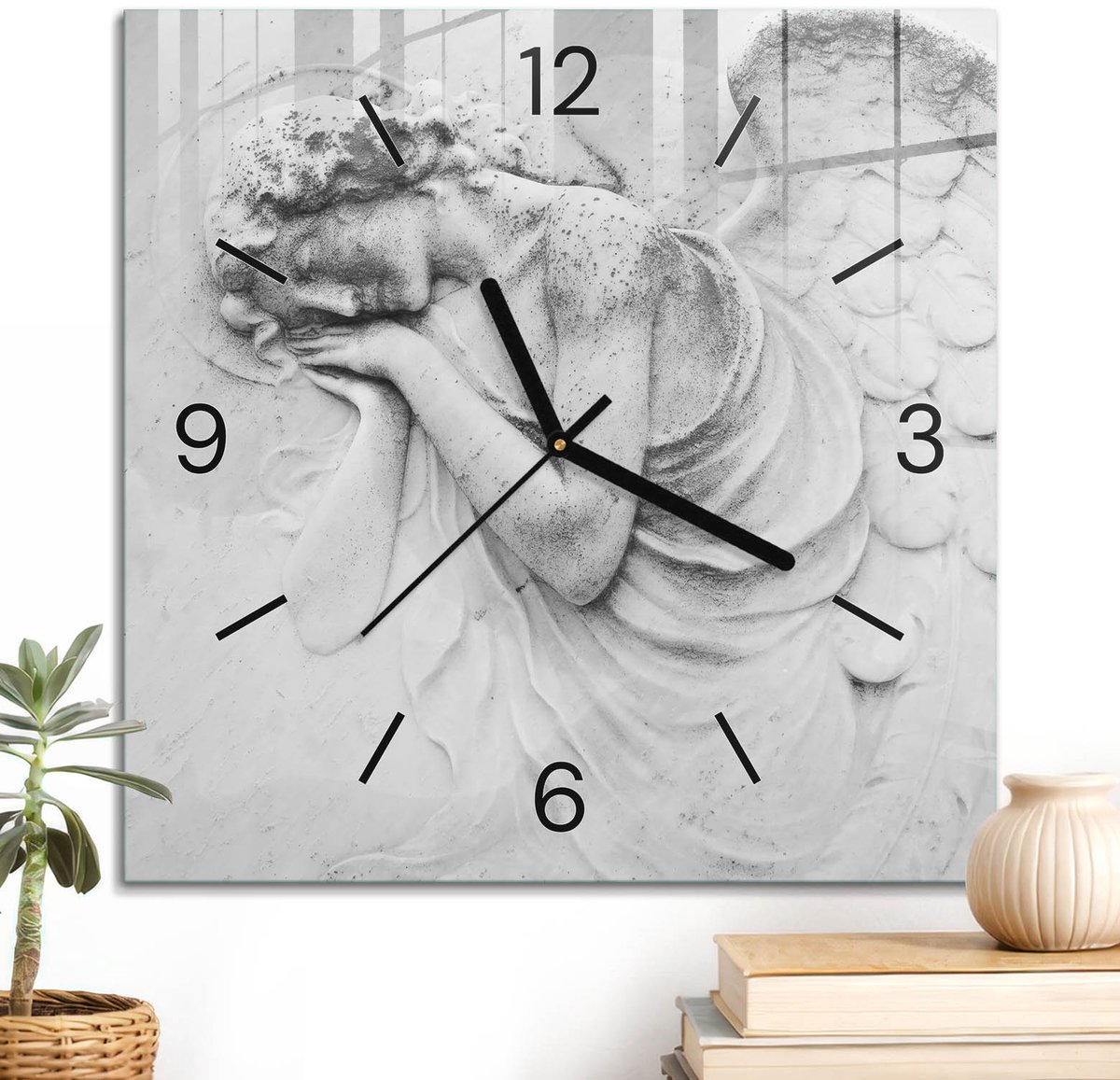 ArtPrintCave Wit Glazen Klok - 30x30 cm - Wandklok Vierkant - Stille Engel Stille Wandklok - Religie Wandklok Keuken - Zwarte Klokwijzers