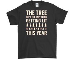 Kerst Shirt – THE TREE ISN'T THE ONLY THING GETTING LIT THIS YEAR – Feestelijke Outfit – Unisex T-Shirt voor Dames & Heren – Leuk Cadeau