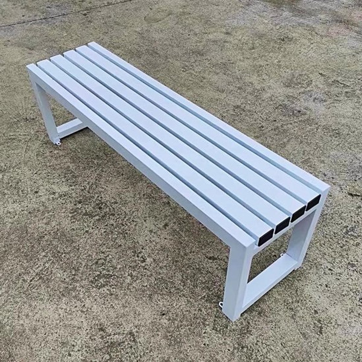 Metalen Tuinbank - Buitenbank 3-zits - Buiten Zitten - Weerbestendig Ontwerp - 120 cm - Wit