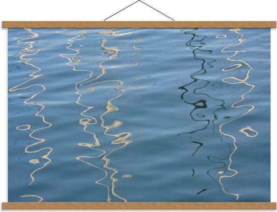 Schoolplaat – Helderblauw Water - 90x60cm Foto op Textielposter (Wanddecoratie op Schoolplaat)