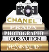 60 x 80 cm - Glasschilderij met metaalfolie - camera - boeken - Chanel - fotokunst - foto print op glas