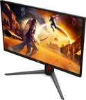 Schuin bovenaanzicht van een AOC gaming monitor met beeldscherm vol actie-game afbeelding.
