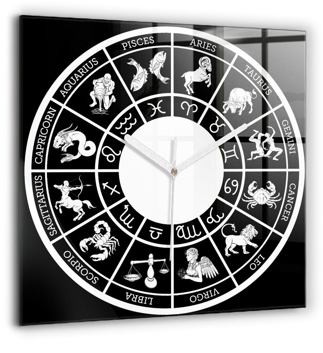 Wallfluent Wandklok - Zodiacaal Klok met Afbeelding - 60 cm x 60 cm - Zwart Wandklok - Witte Handen - Klok zonder getallen - Kinder Wandklok Glas - Decoratieve Wandklok - Design Wandklok - Klok als Muurdecoratie