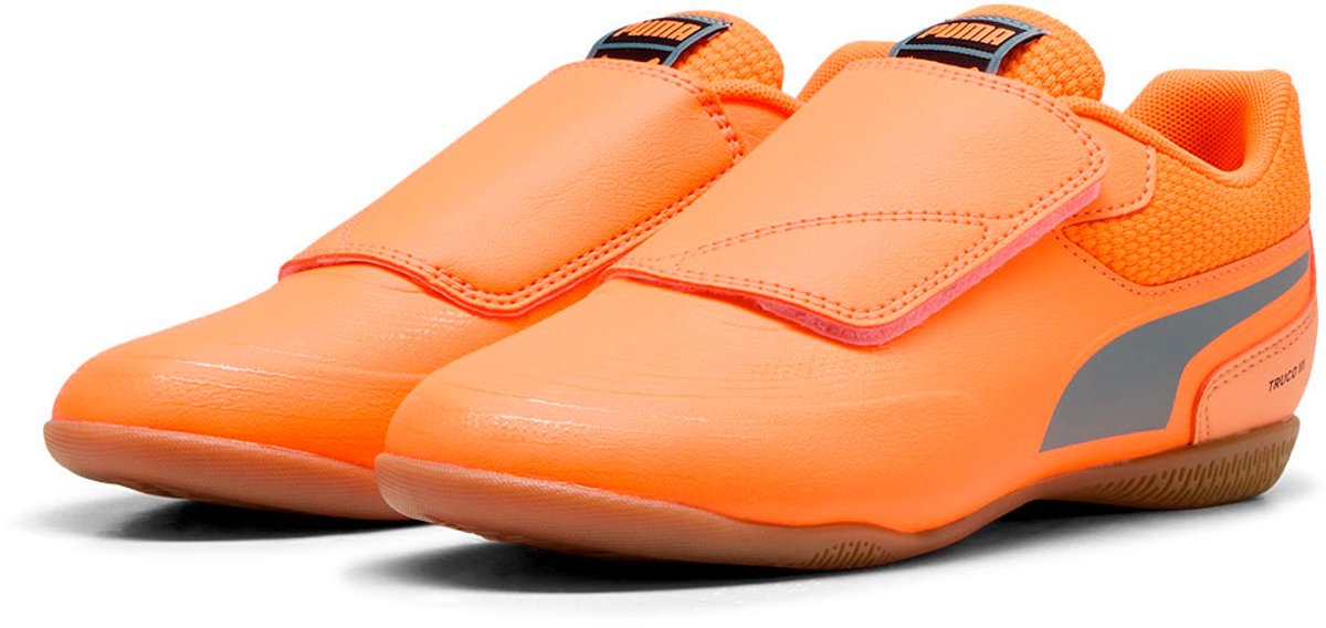 Oranje Puma Truco III V Jr zaalvoetbalschoenen, synthetisch bovenwerk, klittenbandsluiting, EU maat 36 voor jongens en mei...