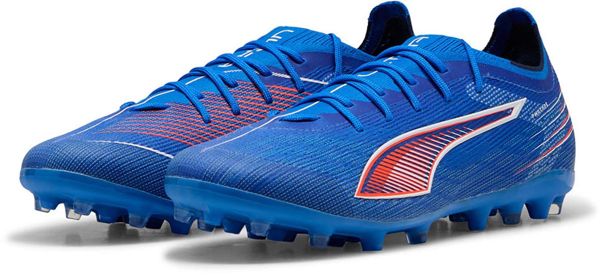 Puma Ultra 6 Pro MG voetbalschoenen in blauw, met technisch mesh bovenwerk en PWRTAPE-steunframe, maat EU 42.