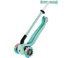 Meegroeistep - Globber Go up Active Lights Mint - munt - lichtgevende wielen - met duwstang - in hoogte verstelbaar - vanaf 15 maanden tot 9 jaar