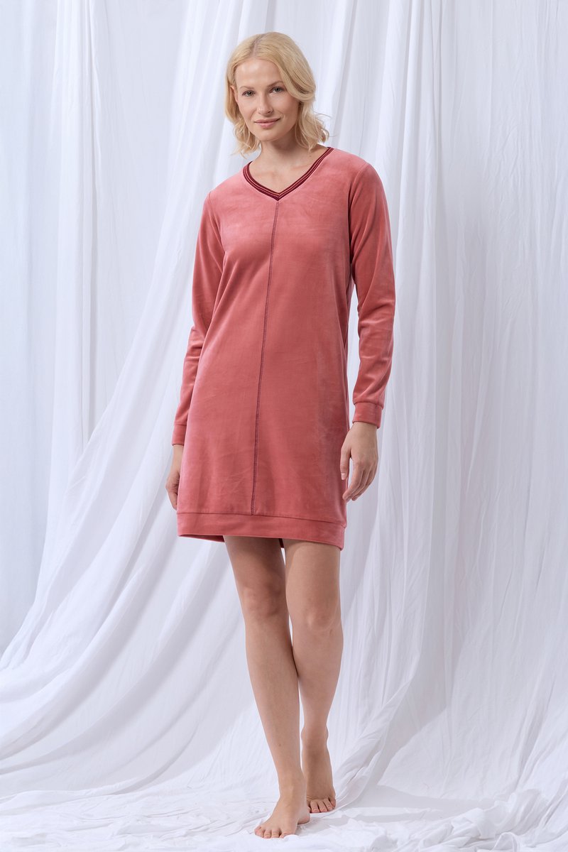 Lords & Lilies slaapkleed dames velours - framboos roze - 252-51-TDA-V/418