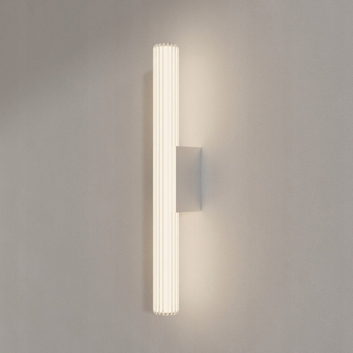 Licht Prestige Linea Wandlamp 61cm Chroom LED CCT