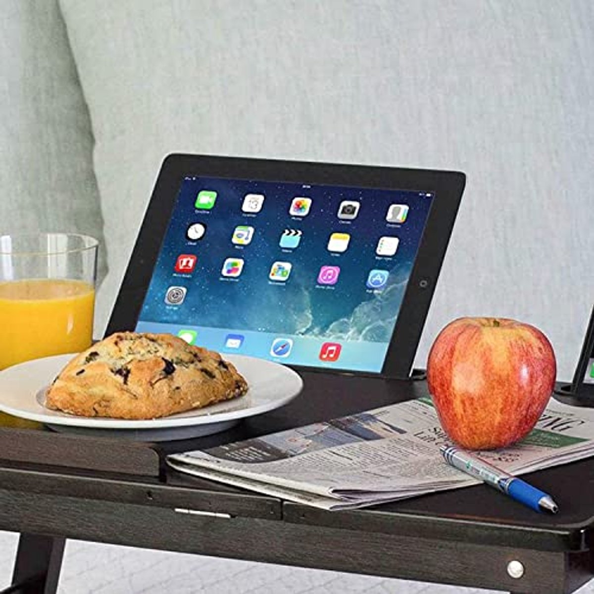 Bamboe Laptopbed met Verstelbaar Kanteloppervlak en Neerklapbare Poten