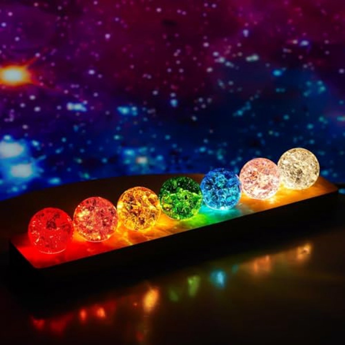 7 Kleur Chakra Kristallen Bol met LED en Houten Basis - 40mm Glazen Nachtlampje voor Woondecoratie en Geschenken