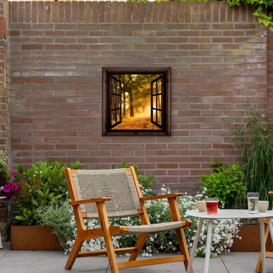 Buiten canvas met opengeschoven raam, uitzicht op bosweg met bomen en zonlicht, hangt aan bakstenen muur.