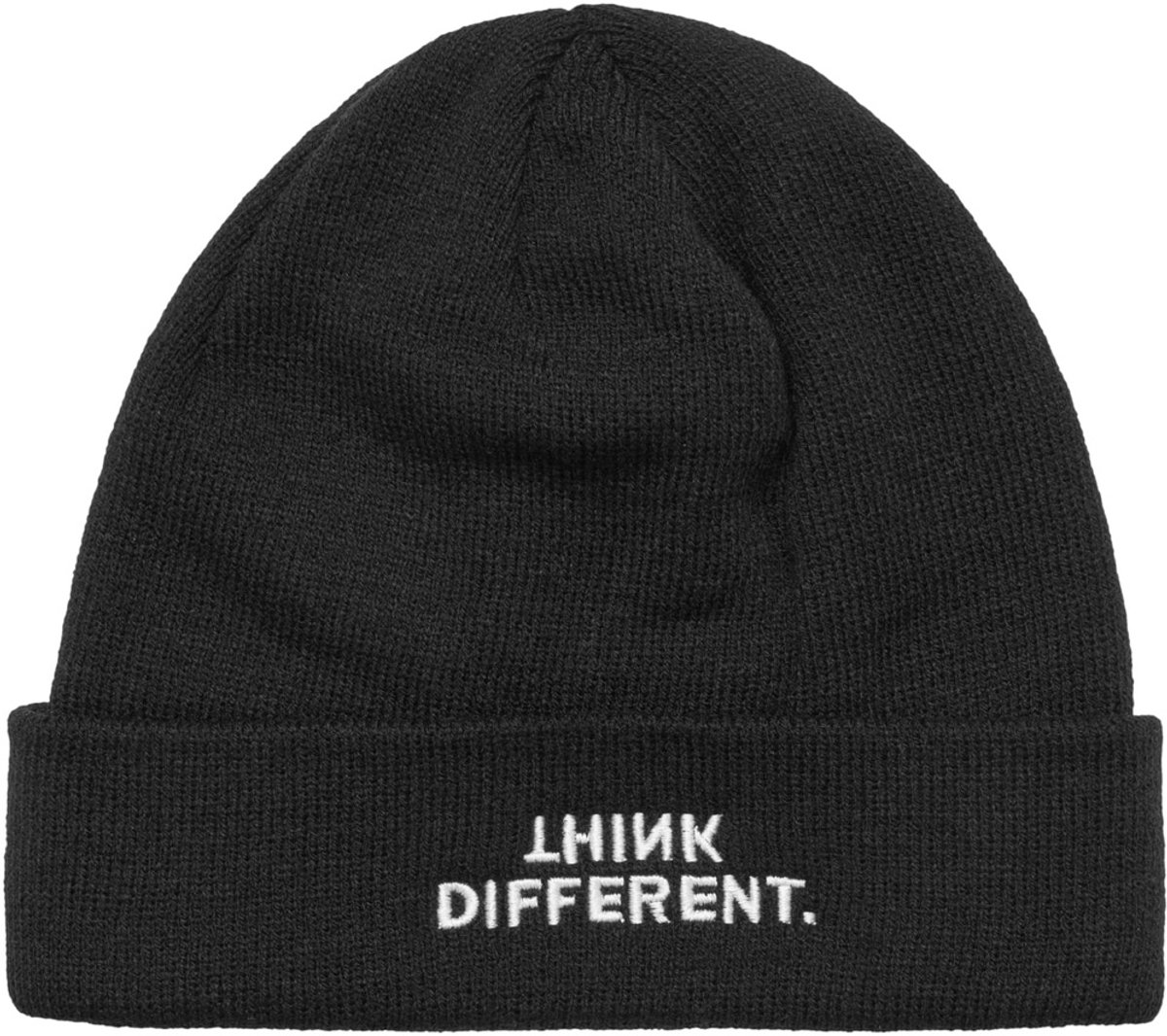 Mister Tee Think Different Heavy Knit Beanie Muts Zwart