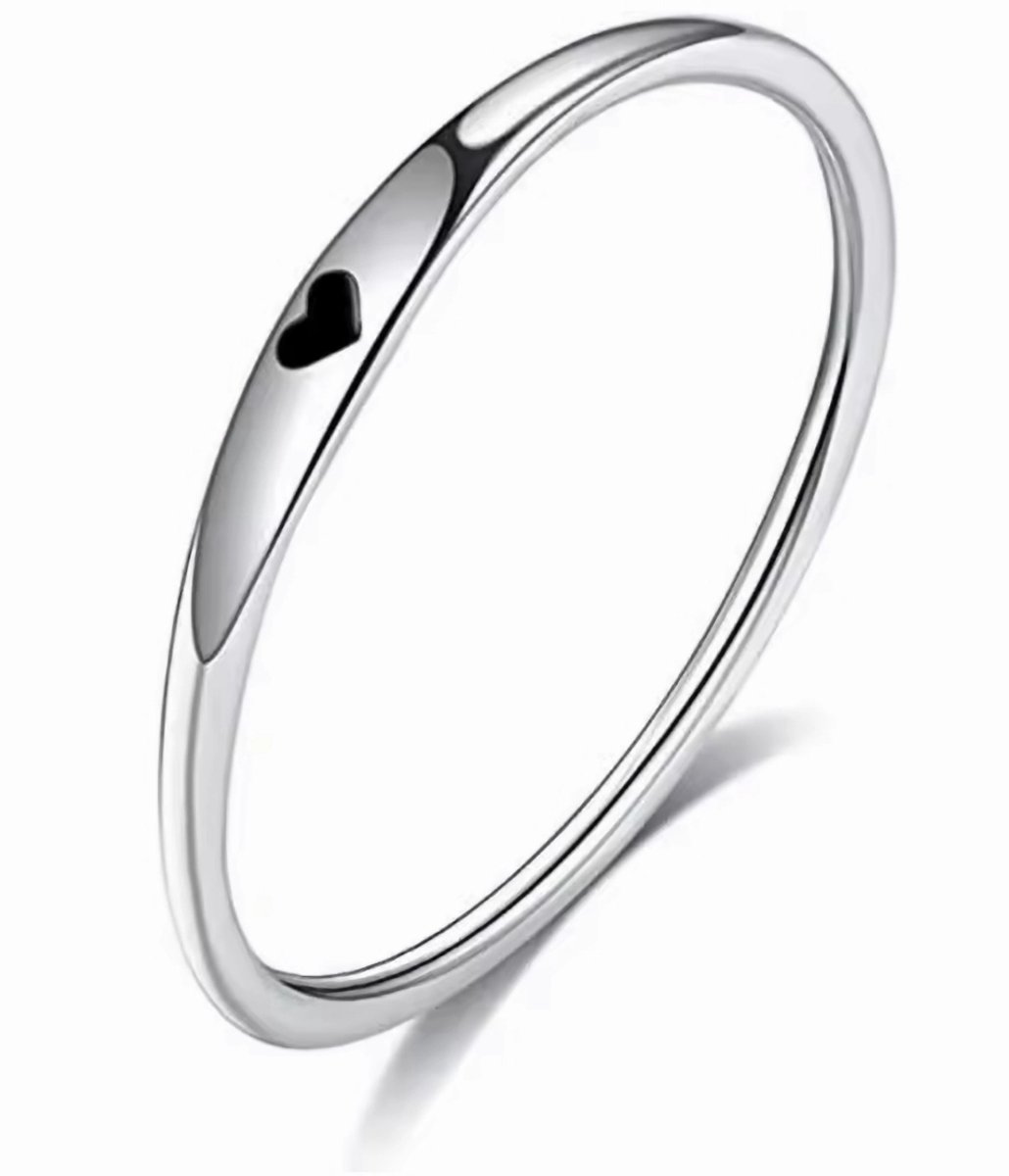 Aurélia Zilverkleurige Dames Ring met Hartje – Minimalistisch & Elegant – Ringmaat 7 (EU 54 / 17,3 mm) – Romantisch Cadeau voor Vrouwen