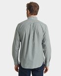Achterkant van man met groene gestreepte blouse