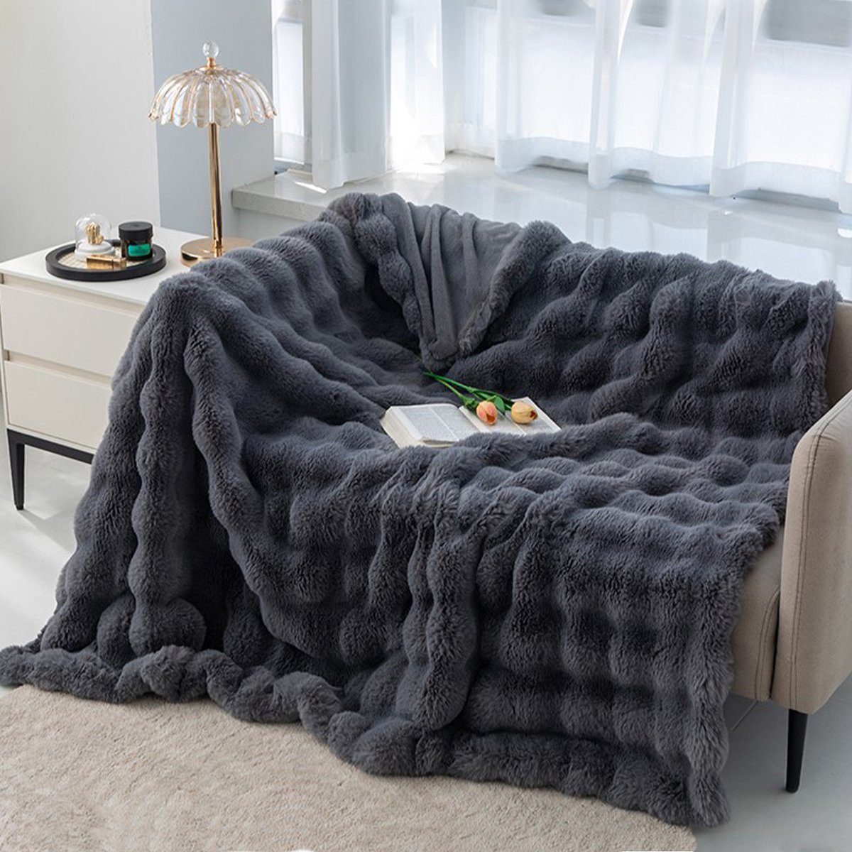 CALIYO Fleece Deken 200 x 230 cm – Superzacht Warm Plaid – Woondeken, Bankdeken, Bedsprei, Dekentje – Geribbeld – Donkergrijs