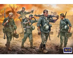 Master Box Modelbouwpakket Militaire voertuigen - 35249 Hot Summer 1941 - Duitse Infanterie WWII - 5 Figuren Plastic - 1:35 - Modelbouw
