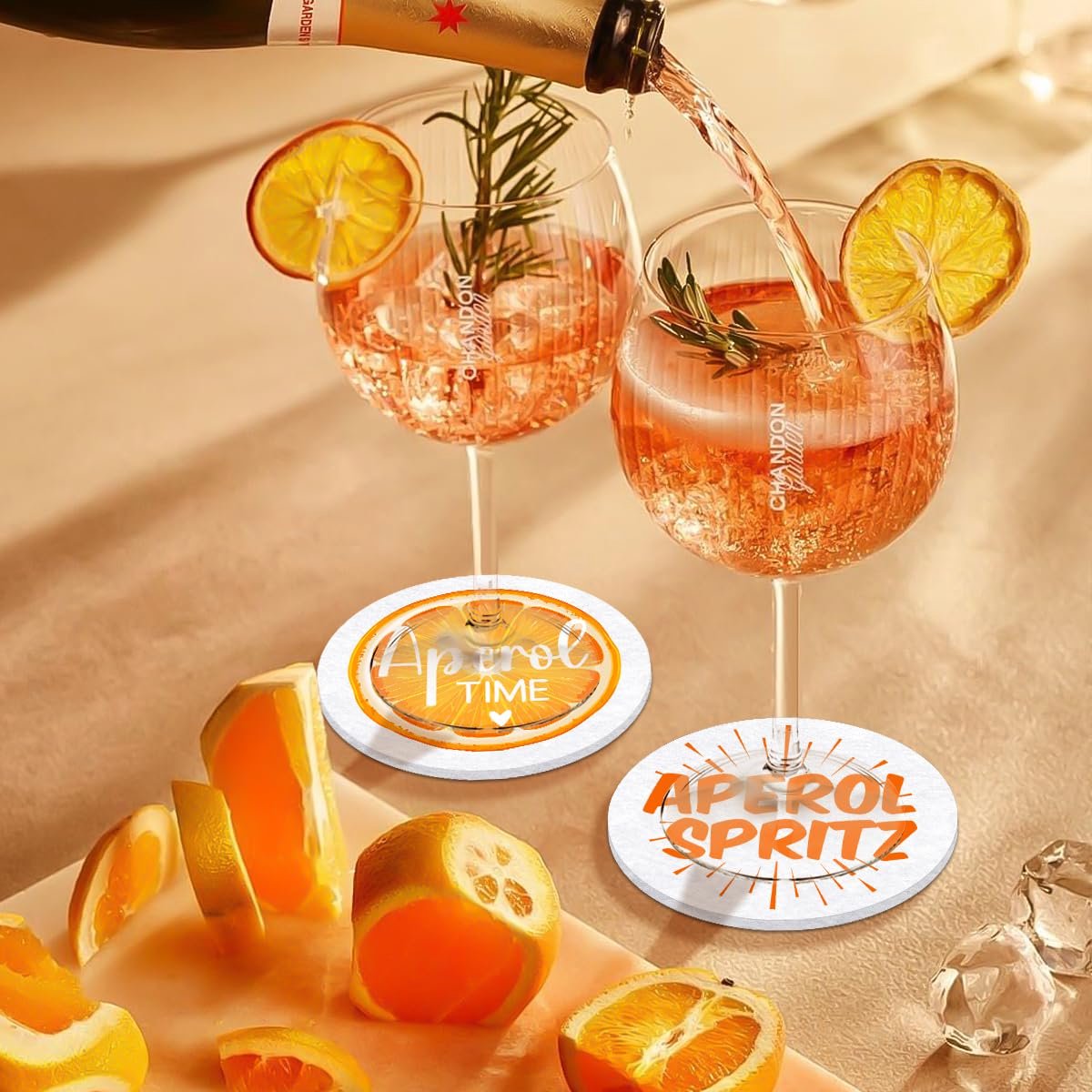 Glazen Van Aperol Spritz Cocktail Stock Afbeelding - Image of vers, geïsoleerd: 92903469