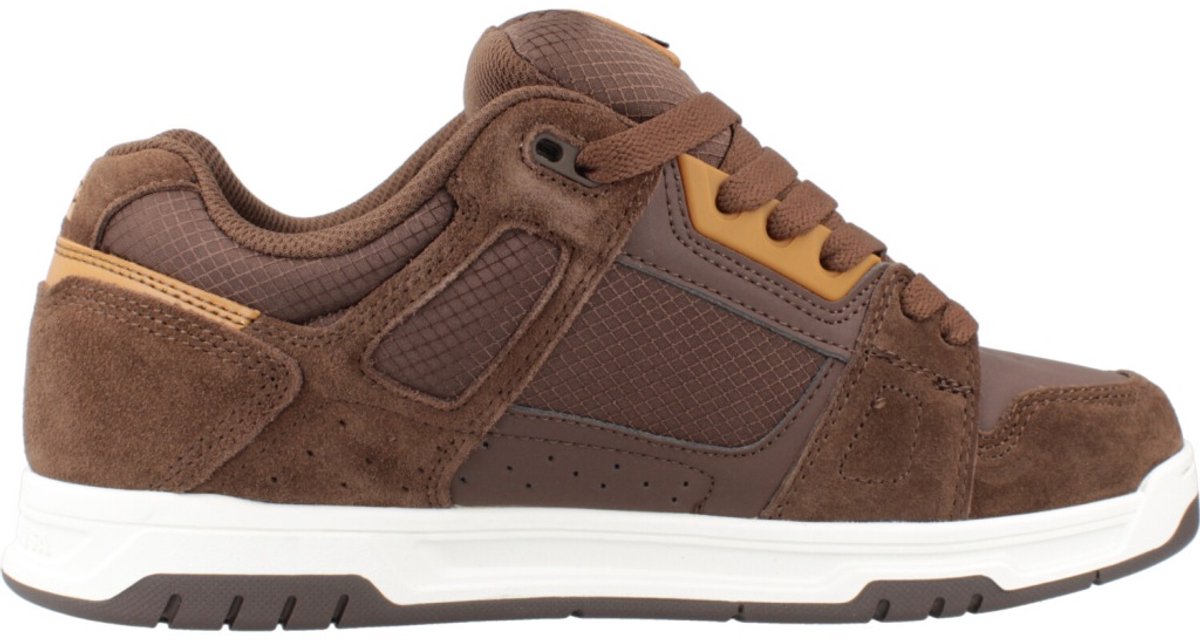 DC STAG Bruin 41 EU