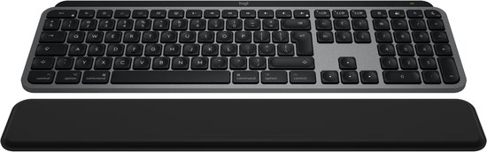Clavier Logitech MX Keys S gris et repose-poignets, avec une souris Logitech MX Master 3S noire.