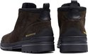 Bovenkant van twee bruine suède PME Legend veterschoenen.