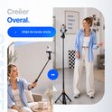 Vrouwen gebruiken de Studio ME selfiestick/statief om video's op te nemen. De statief kan ingesteld worden op verschillende hoogtes. "Creëer Overal. Altijd de beste shots."