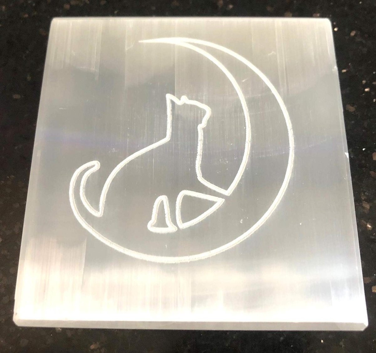 Seleniet Oplaadplaat - Reiki Steen - Energetisch Reinigen - Geëtst Ontwerp - 3 inch - Wit
