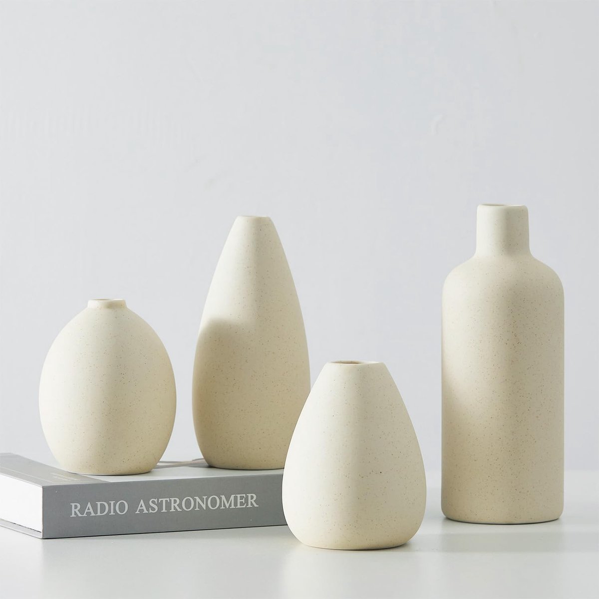 Set van 4 Beige Keramische Vazen voor Bloemen - Unieke Decoratieve Vazen voor Middenstukken en Woondecoratie