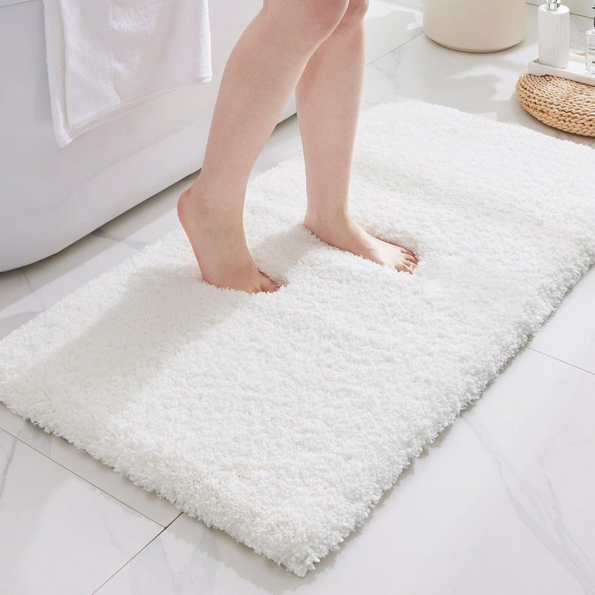 Badmat Runner - Vloerkleed Badkamer - Voeten Drogen - Antislip Latex Bodem - 60x149 cm - Wit