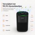 Zwarte Zedar luchtreiniger met groene gloed en luchtstroom, filtert rook, schimmel, pollen, nare geuren, huisdierhaar, allergenen en huisstofmijt.