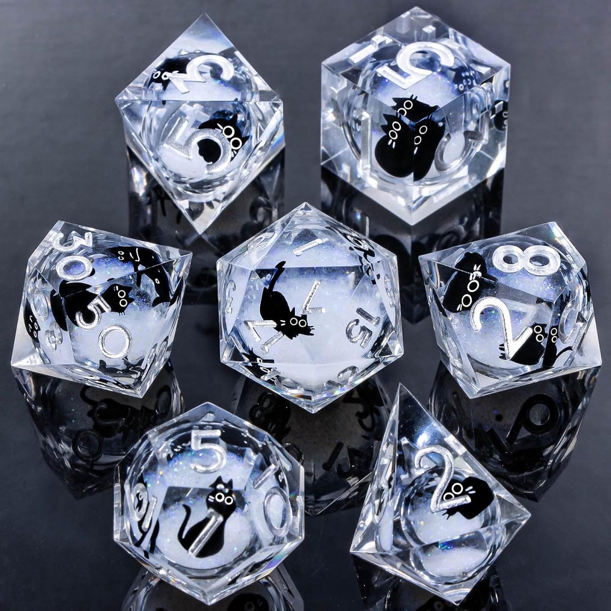 Joya Dice® Liquid Core Polydice Dobbelsteen Set geschikt voor rollenspellen zoals Dungeons and Dragons D&D DnD | Dobbelstenen Set | Dice Set | Resin 7 Stuks Set | Inclusief Luxe Opbergdoos | Mystic Cat Silver