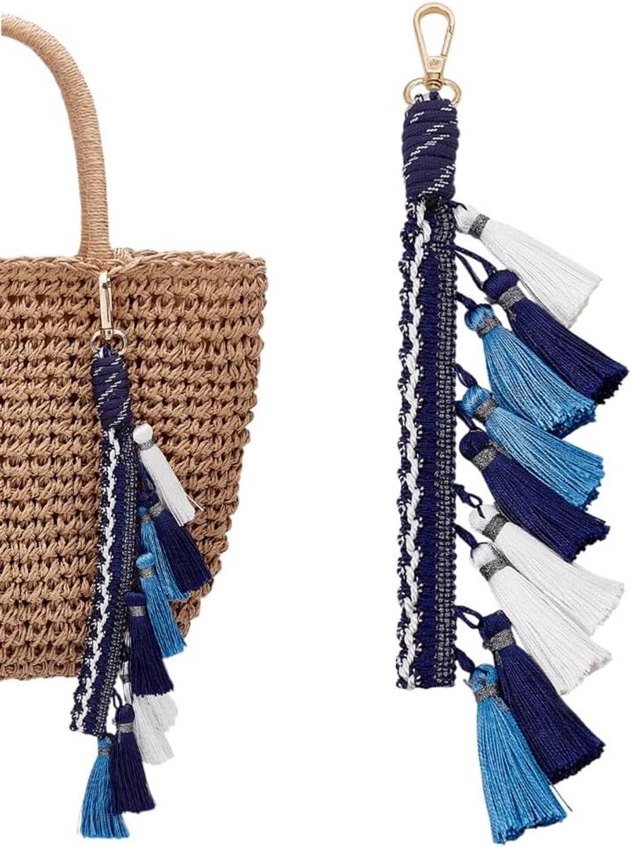 Bohemian Macrame Sleutelhanger met Donkerblauwe Pompon | Handgemaakte Polsband voor Sleutels en Handtassen | Decoratieve Pendant voor Accessoires