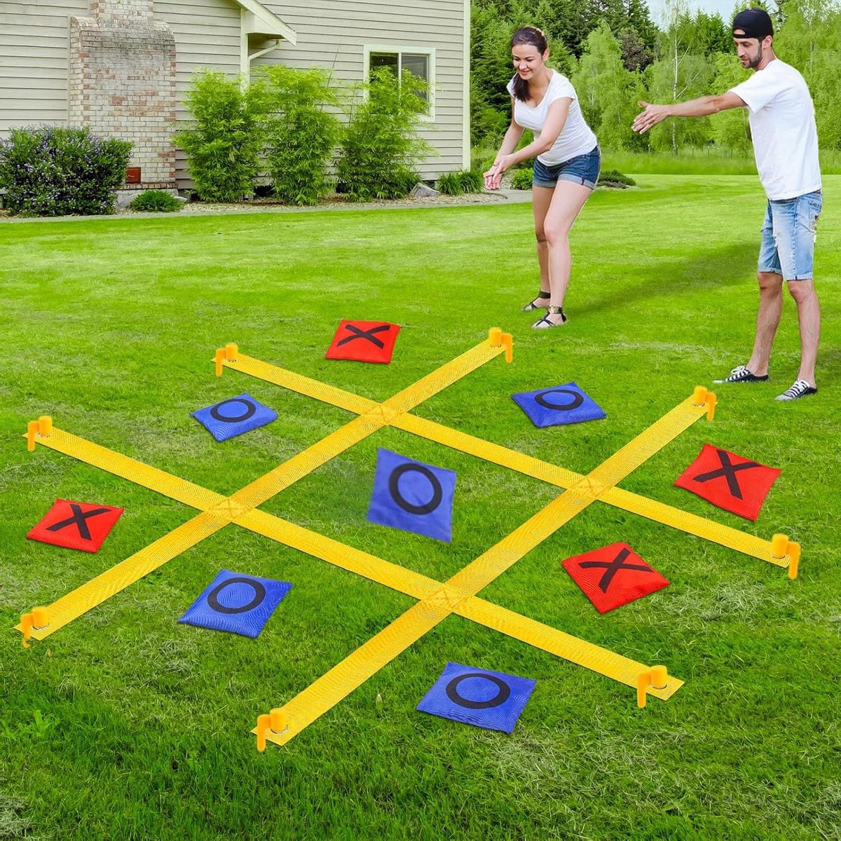 Tic Tac Toe Spel - Zitzak Toss - Buiten Spelen - Dubbelzijdig Bedrukte Zitzakken - 120x120 cm - Geel Rood Blauw