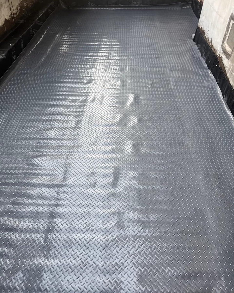 Rubberen Vloermat - Rolmat Antislip - Vloer Beschermen - Waterdicht Duurzaam - 91x427 cm - Grijs