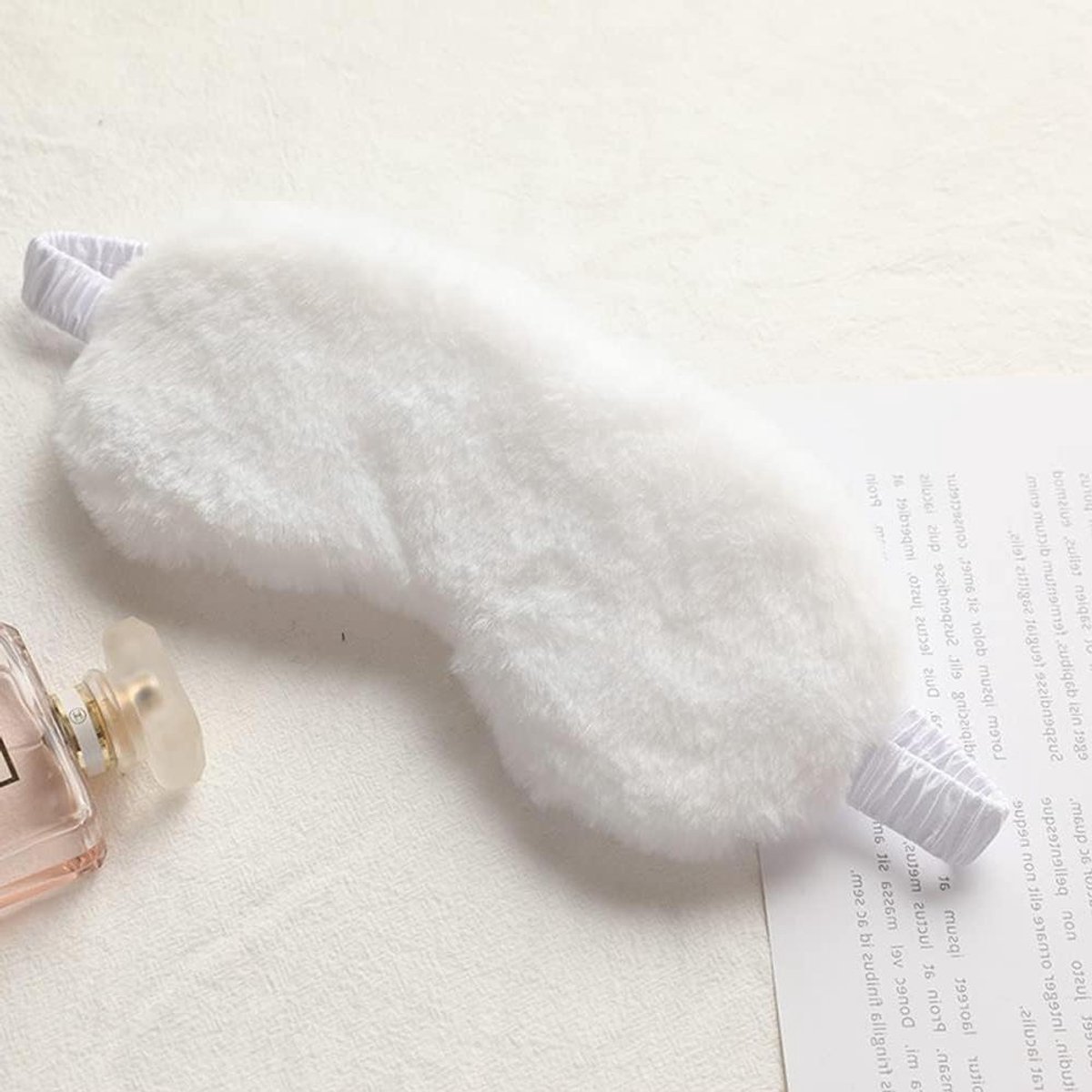 Pluche Slaapoogmasker - Zacht Slaapmasker - Licht Blokkeren - Ergonomisch Ontwerp - 20.5 cm - Wit