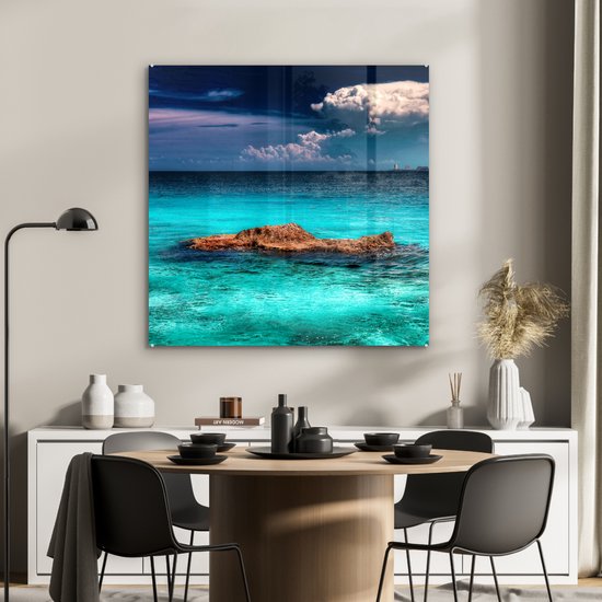 ® Glasschilderij 90x90 cm - Schilderij acrylglas - Skyline van Cancun met helderblauw water - Foto op glas - Muurdecoratie woonkamer - Wanddecoratie slaapkamer - Schilderijen
