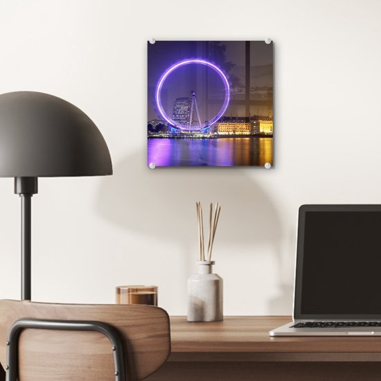® Glasschilderij 20x20 cm - Schilderij acrylglas - Londen - London Eye - Paars - Reuzenrad - Foto op glas - Muurdecoratie woonkamer - Wanddecoratie slaapkamer - Schilderijen