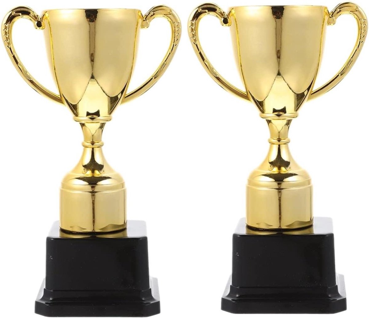 Kleine Trofee - Kinder Prijzen - Wedstrijd Beloning - Realistisch Uiterlijk - 17x11x12 cm - Goud