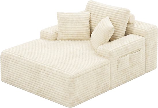 Beige ribcord chaise lounge met drie kussens.