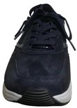 Donkerblauwe Gabor sneaker, van voren gezien, met veters en witte zool.