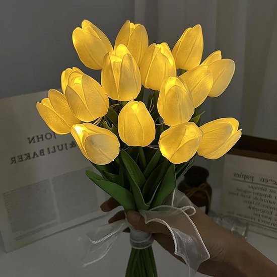 Kunstbloemen met licht - Nep tulpen boeket - Woonkamer decoratie - Realistisch gevoel - 15 stuks - Lichtgeel