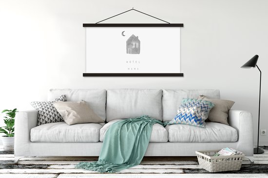 Porte-affiche avec affiche - Affiche scolaire - Proverbes - Citations Hotel Maman - Cadeau fête des mères - Mère - noir et blanc - 150x75 cm - Lattes noires