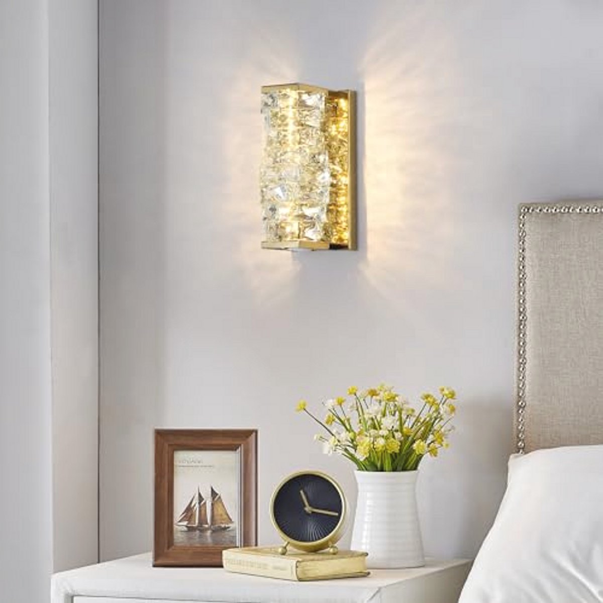 Moderne Driekleurige LED Wandlamp voor Diverse Ruimtes