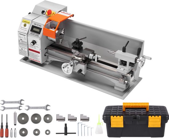 Metaaldraaibank MX-S716G met accessoires, waaronder een gereedschapskist, sleutels en frezen.
